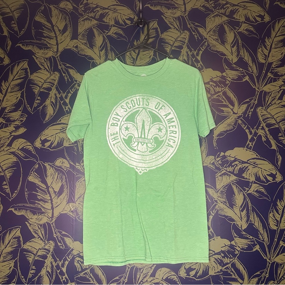 Green Short Sleeve Crew Neck Tee with Circular Logo